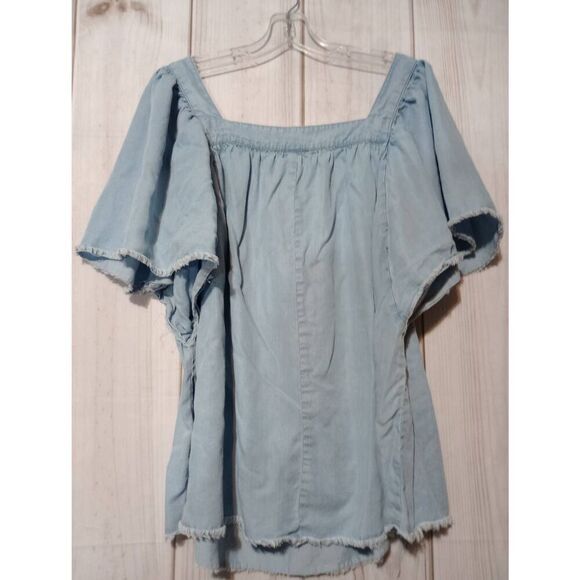 A.n.a 2x Chambray Blue Square Neck Blouse Top Flutter Sleeve Frayed Hem Women's - Picture 2 of 8